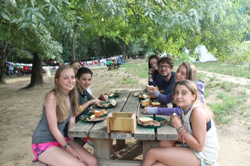 Village Camps International Summer Camp Ard&egrave;che, France 2019-07-26 https://www.villagecamps.com/journals_admin/images/931-22-22, 23-07-2014  (800x533) (279).jpg